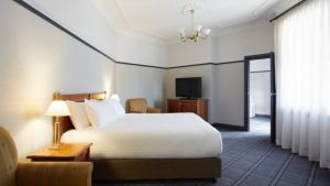 Brassey Hotel - WA Accommodation