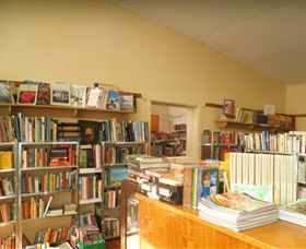Corryong Browsers Bookshop - WA Accommodation